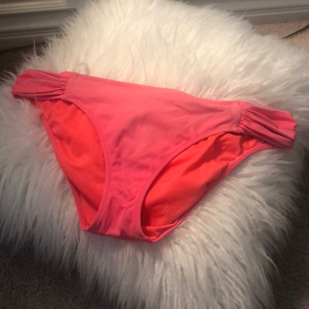 Victoria’s Secret size M bathing suit bottoms
